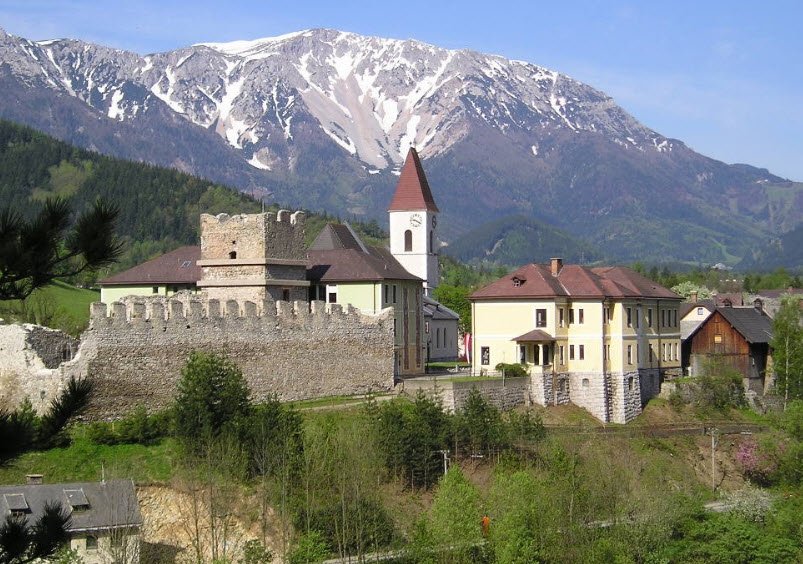 Burg Ruine Pikeroi, Austria, Austria
